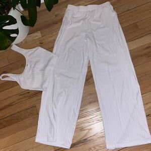 NWOT - White ribbed tank cropped top and bottom pant set